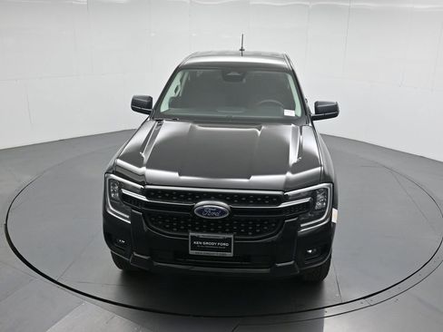 Used 2025 Ford Ranger XL image 35