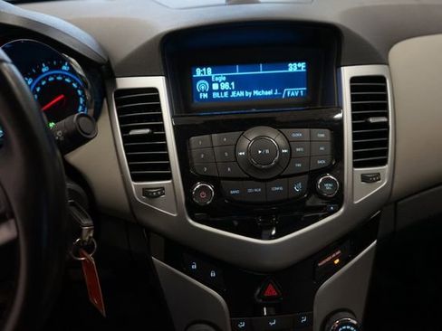 Used 2014 Chevrolet Cruze LT w/ RS Package image 21