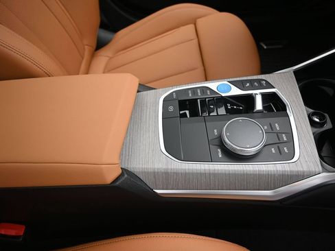 New 2026 BMW i4 eDrive40 w/ Premium Package RWD image 27