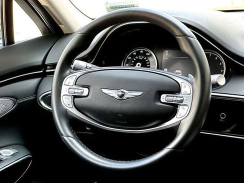 Used 2025 Genesis GV70 2.5T AWD/4WD image 30