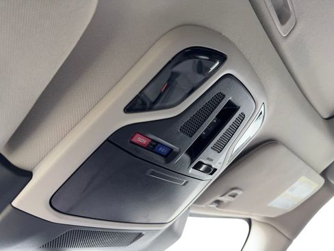 Used 2025 Subaru Outback Premium image 73