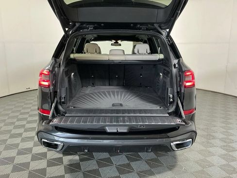 Used 2022 BMW X5 xDrive40i w/ M Sport Package AWD/4WD image 28