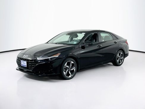 Used 2023 Hyundai Elantra SEL w/ Convenience Package FWD image 1