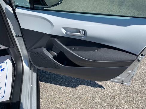 Used 2026 Toyota Corolla SE FWD image 19