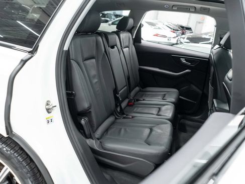 Used 2023 Audi Q7 2.0T Premium Plus w/ Premium Plus Package AWD/4WD image 13