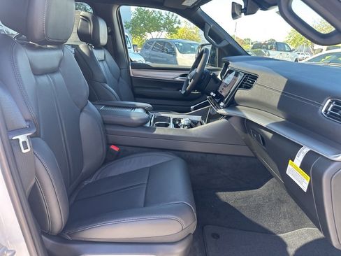 New 2025 Jeep Wagoneer Series II image 63