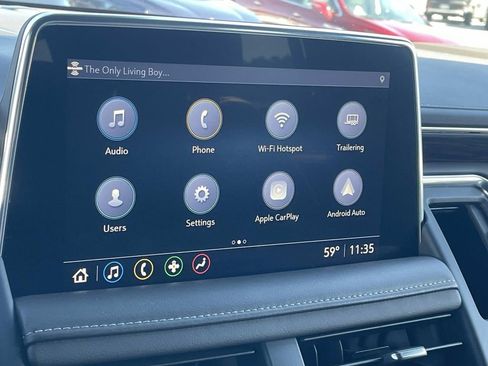 Used 2021 Chevrolet Suburban LT image 18