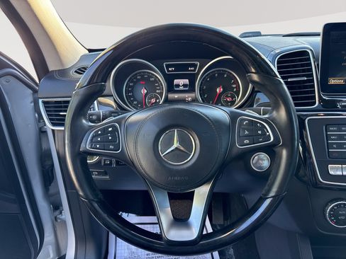 Used 2017 Mercedes-Benz GLS 550 4MATIC image 11
