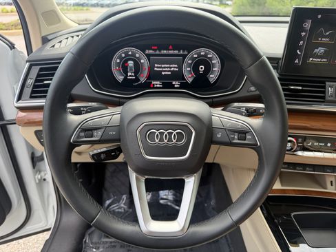 Used 2021 Audi Q5 2.0T Premium Plus w/ Premium Plus Package AWD/4WD image 33