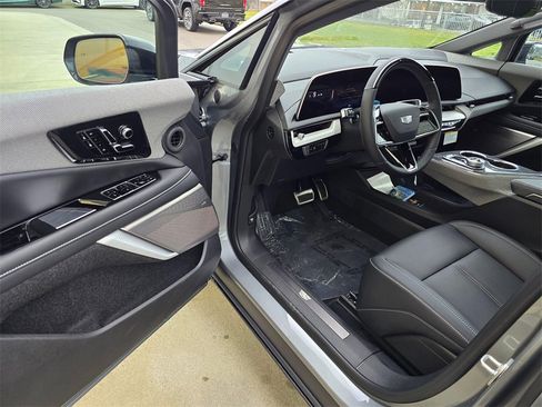 New 2026 Cadillac Optiq Sport 1 image 19