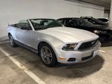 Used 2010 Ford Mustang Convertible image 2