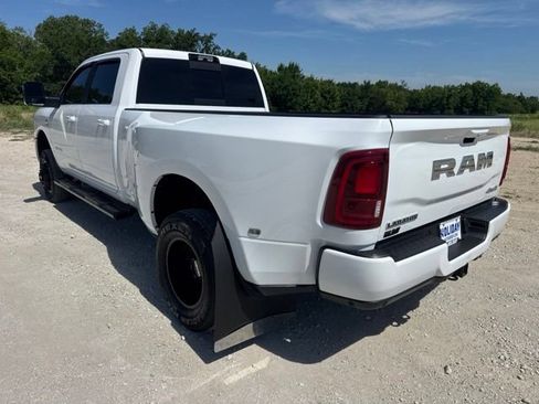 Used 2026 RAM 3500 Laramie w/ Max Tow Package AWD/4WD image 4