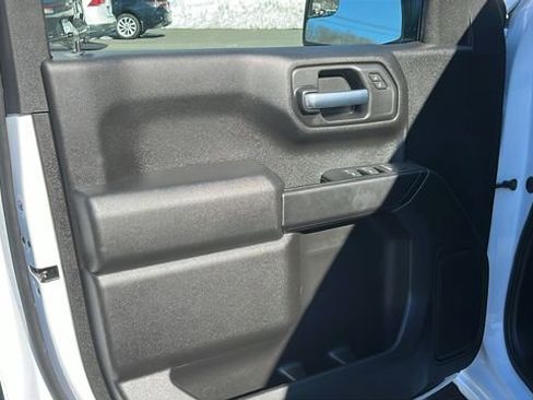 Used 2025 Chevrolet Silverado 1500 W/T image 9