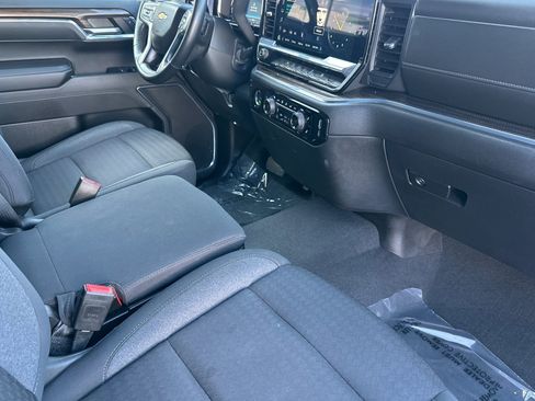 Used 2024 Chevrolet Silverado 1500 LT w/ Protection Package image 17