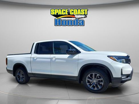 Used 2024 Honda Ridgeline Sport image 13