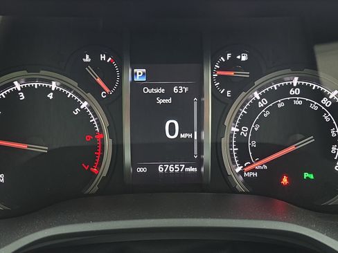 Used 2020 Toyota 4Runner Limited AWD/4WD image 7