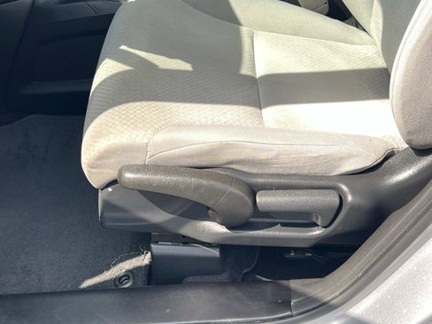 Used 2016 Honda CR-V LX image 16