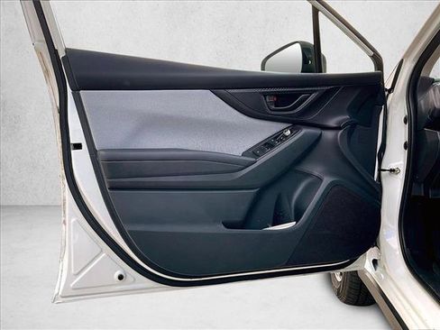 Used 2021 Subaru Crosstrek 2.0i Premium w/ Moonroof Package image 18