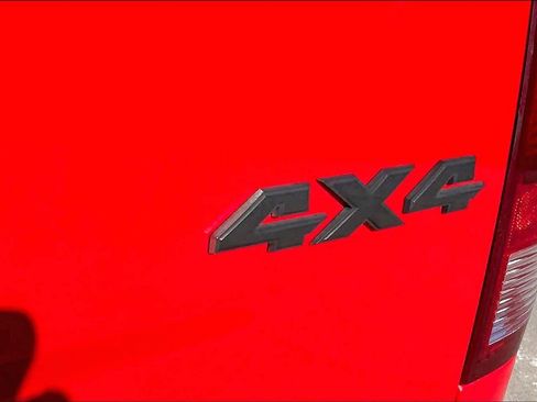 Used 2017 RAM 1500 Express image 10