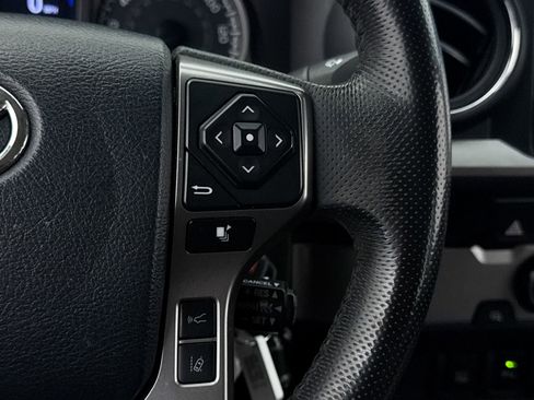 Used 2019 Toyota Tacoma SR5 image 32