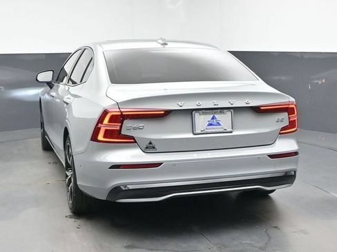 Used 2025 Volvo S60 B5 Plus FWD image 7
