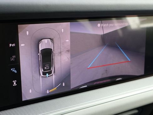 New 2026 Porsche Cayenne image 19