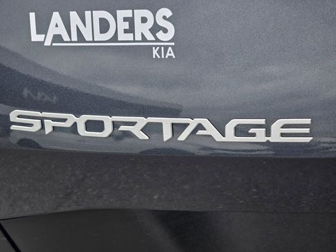 Used 2025 Kia Sportage LX FWD image 37