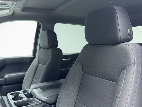 Used 2025 Chevrolet Silverado 1500 Custom image 32