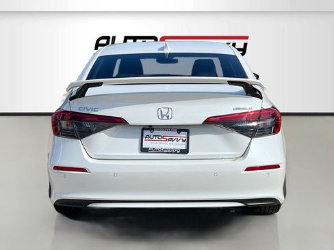 Used 2024 Honda Civic Touring image 6