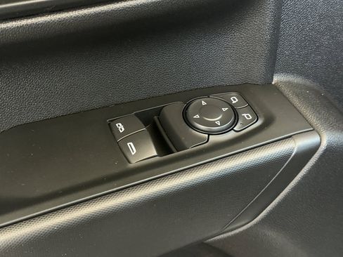 Certified 2025 GMC Sierra 1500 Pro w/ Convenience Package image 12