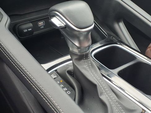 Used 2023 Kia Telluride EX w/ EX Captain's Chair Package image 15