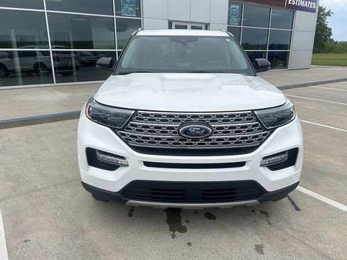 Used 2024 Ford Explorer Limited w/ Limited Technology Package AWD/4WD image 8