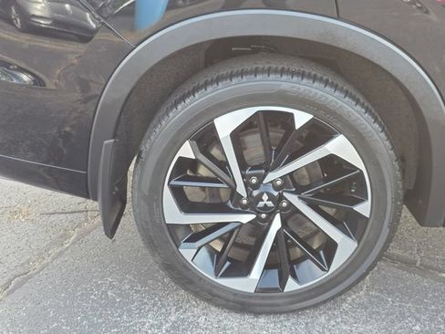 Used 2023 Mitsubishi Outlander SEL Black Edition AWD/4WD image 17