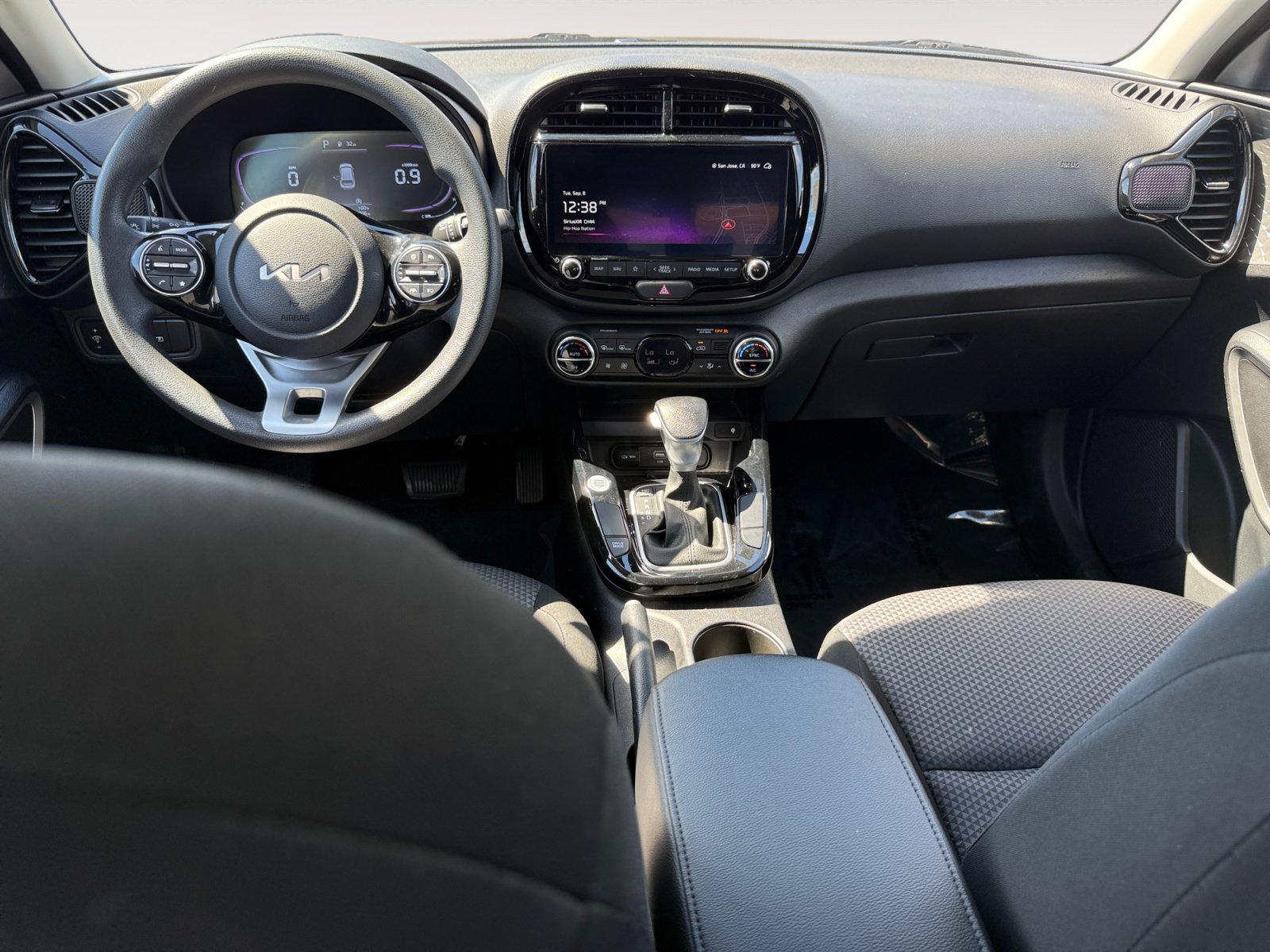 Used 2025 Kia Soul S FWD image 15