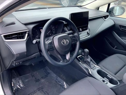 Used 2024 Toyota Corolla LE image 16