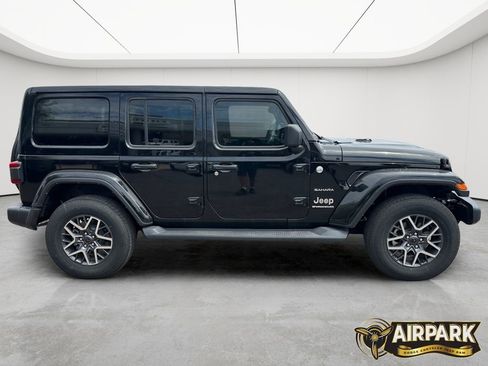 New 2024 Jeep Wrangler Unlimited Sahara w/ Safety Group AWD/4WD image 3