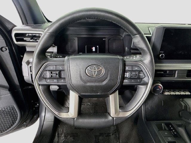 Certified 2026 Toyota 4Runner SR5 AWD/4WD image 13