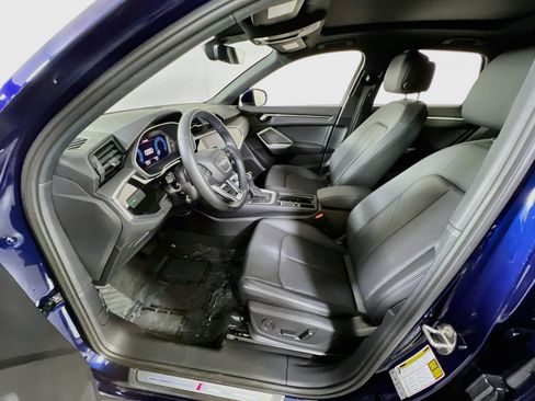 Used 2021 Audi Q3 2.0T Premium w/ Convenience Package AWD/4WD image 20