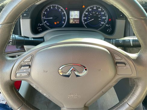 Used 2011 INFINITI G37 Journey w/ Premium Pkg image 15