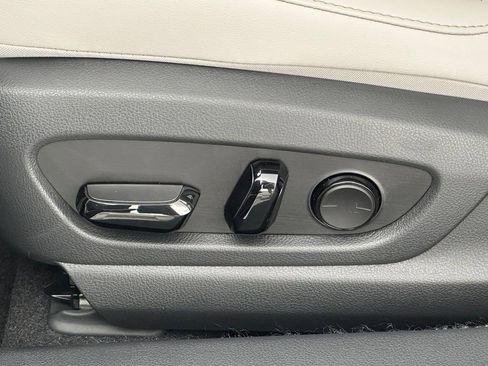 New 2026 Lexus UX 300h AWD image 36