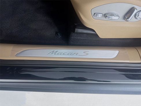 New 2026 Porsche Macan S image 10