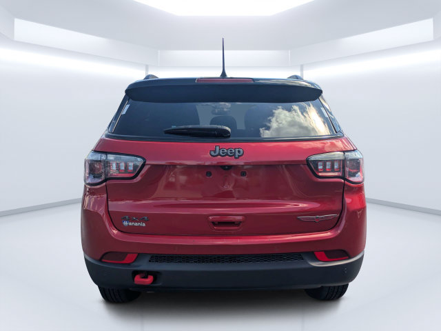 Used 2025 Jeep Compass Trailhawk AWD/4WD image 4