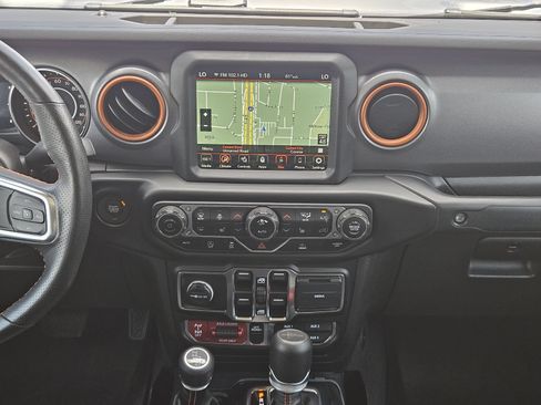 Used 2023 Jeep Gladiator Mojave w/ Cold Weather Group AWD/4WD image 19