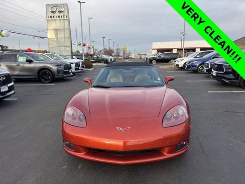 Used 2005 Chevrolet Corvette Convertible w/ Preferred Equipment Group image 2