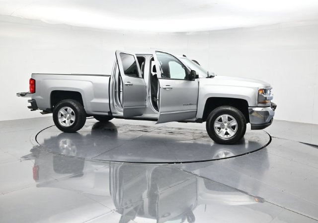 Used 2018 Chevrolet Silverado 1500 LT RWD image 47