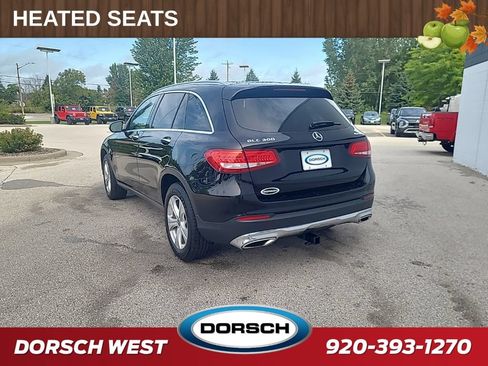 Used 2018 Mercedes-Benz GLC 300 4MATIC image 3