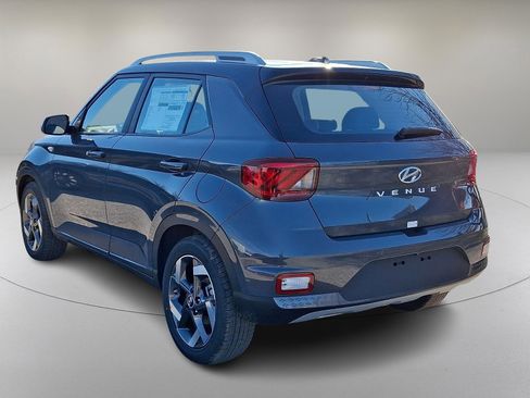 New 2026 Hyundai Venue SEL image 5