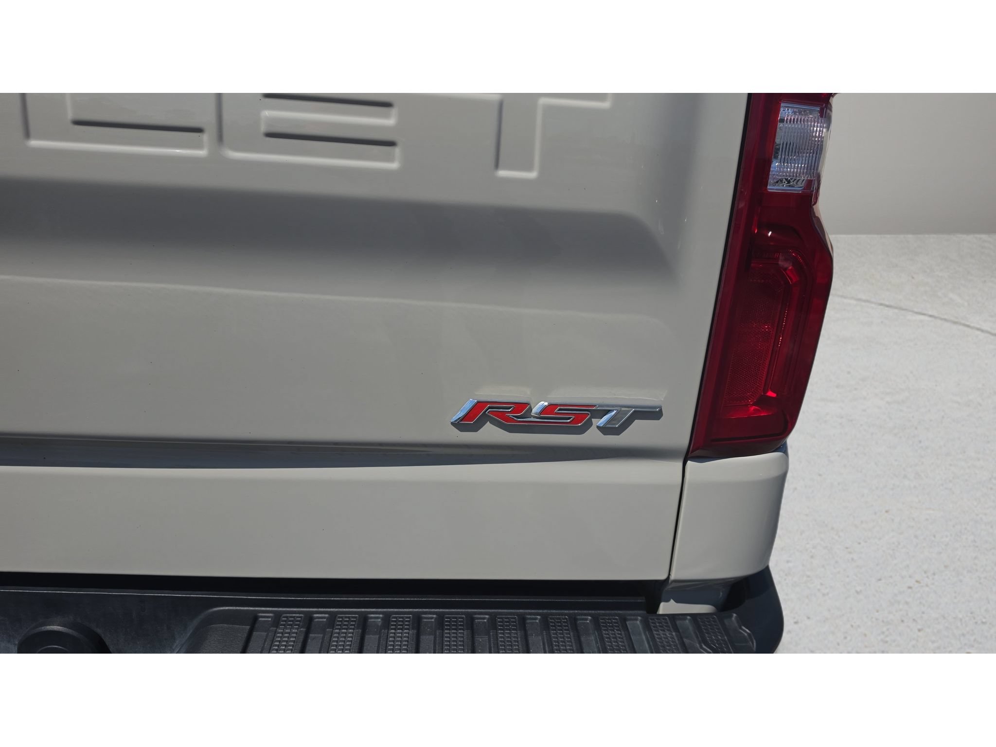 Used 2026 Chevrolet Silverado 1500 RST AWD/4WD image 18