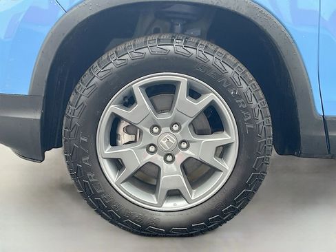 Used 2025 Honda Passport TrailSport image 31