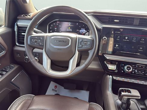 Used 2024 GMC Sierra 1500 Denali w/ Denali Reserve Package AWD/4WD image 12